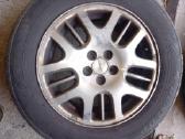 Subaru Outback 2005 ratlankiai su padangomis