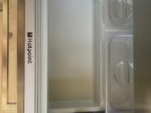 Hotpoint integruojamas šaldytuvas-stalčius - nuotraukos Nr. 16