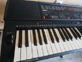 Yamaha Psr-500 sintezatorius su Stagg stovu - nuotraukos Nr. 5