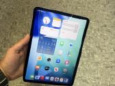 Apple iPad Pro 11" (1st Gen) / 256gb Lte 94% Batt