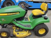 Patikimas sodo traktoriukas John Deere X300 - nuotraukos Nr. 3