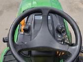 Patikimas sodo traktoriukas John Deere X300 - nuotraukos Nr. 6