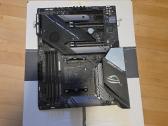 Parduodu Asus Rog Strix X570e gaming su defektu