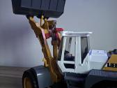 Žaislinis Traktorius Bruder Liebherr Road Loader - nuotraukos Nr. 7