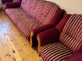 Pilnas komplektas: sofa, du foteliai ir pufas. Lab