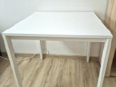 Ikea stalas