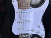 Elektrinė gitara su rinkiniu - nuotraukos Nr. 2