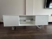 TV staliukas ir Ikea komoda - nuotraukos Nr. 2