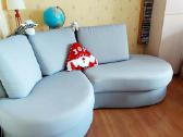 Sofa lenkta, kampas su daiktadeze, nestandartine