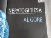 Nepatogi tiesa - nuotraukos Nr. 2