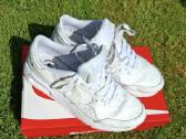Nike kedai