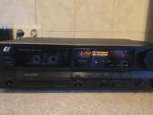 Sansui D-x301i kasetinė deka.