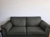Nemokamai - Dėvėta žalia sofa