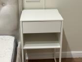 Parduodu 2 Ikea naktinius staliukus