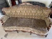 Klasikinio stiliaus komplektas sofa ir 2 foteliai
