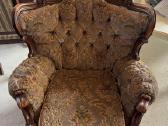 Klasikinio stiliaus komplektas sofa ir 2 foteliai - nuotraukos Nr. 3