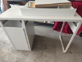 Dovanojamas ikea rašomasis stalas vaikų kambariui