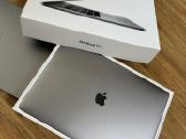 MacBook Pro 15 2019 i7 16gb