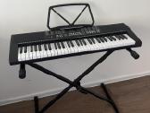Sintezatorius Max Kb5 su stovu