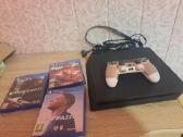 Playstation4 slim 500 GB.