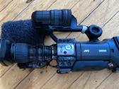 JVC Gy-hm700 kamkorderis (profesionalus)