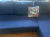Skubiai parduodama išrinkta mėlyna Ikea sofa-lova - nuotraukos Nr. 2