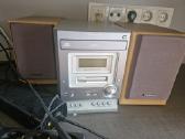 CD grotuvas- radija ir naujų CD rinkinys