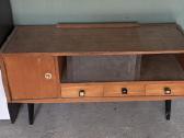 Mid century spintelė