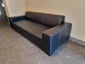 Sofa juoda dirbtinės odos - nuotraukos Nr. 4
