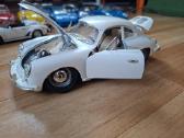 1:18 Senas Porsche modelis