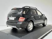Mercedes-benz Ml 500 2005 juoda 1:43 De Agostini D - nuotraukos Nr. 5