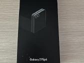 Samsung Galaxy Z Flip6 silver shadow