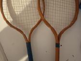 Vintažinės medinės badmintono raketės