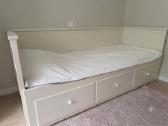 Ikea išskleidžiama lova