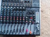 Behringer Xenyx X1222usb mikseris