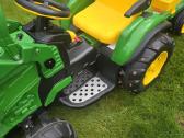 John Deere traktorius su priekaba ir kaušu - nuotraukos Nr. 2