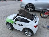 Vaikiškas elektrinis automobilis
