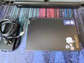 Laptopas su pakrovėju