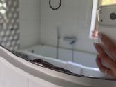 Parduodamas vonios baldų komplektas su maišytuvu - nuotraukos Nr. 3