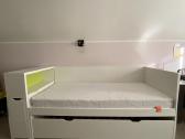 Ikea lova su galvūgaliu
