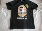 A Bathing Ape ( Bape) maikutė