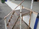 Metaliniai laiptai rampai