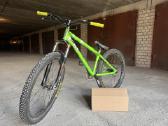 Identiti Dr Jekyll dirt jump
