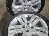R17 peugeot diskai su vasarinem padangom
