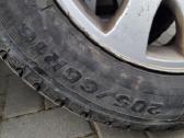 Parduodu padangas nuo škoda superbu su ratlankiais - nuotraukos Nr. 2