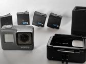 Gopro 2018 su deklu, 4 baterijomis ir pakrovėju