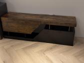Moderni TV spintelė 140 cm – loft stiliaus