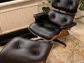 Min century chair