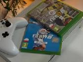 Xbox One S su pulteliu ir zaidimais