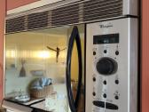 Mikrobangų krosnelė su gartraukiu - nuotraukos Nr. 4
